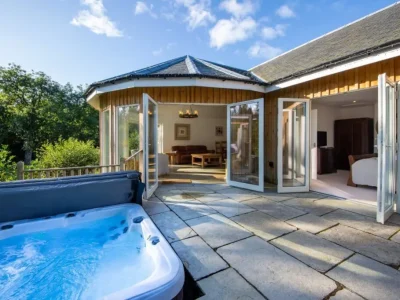 glen-lochay-lodge-5-1024x682